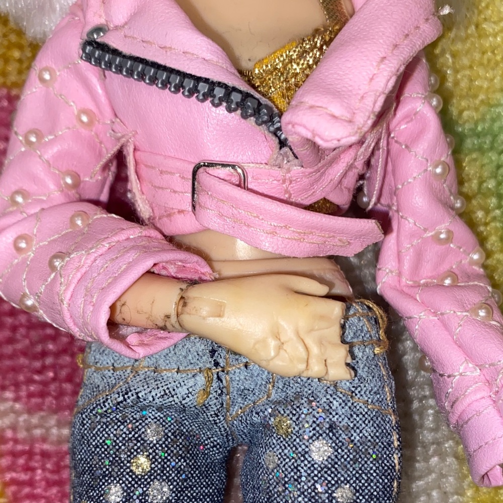 Bratzilla - Picture 3 of 5